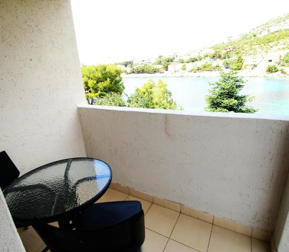 Apartments Petrovic Primošten Exterior foto